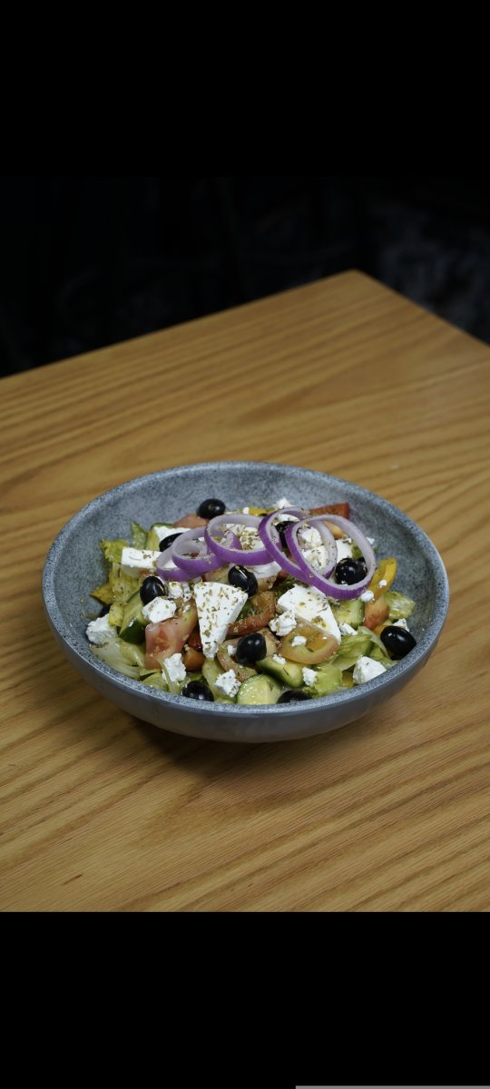 سلطة يونانية 