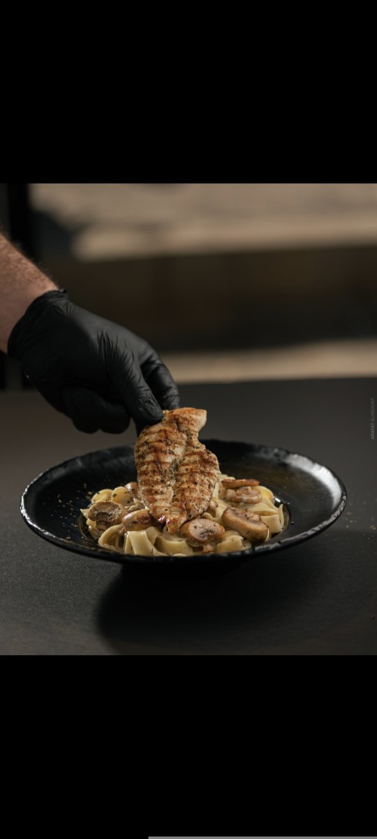 فوتوتشيني الفيردو مع دجاج 