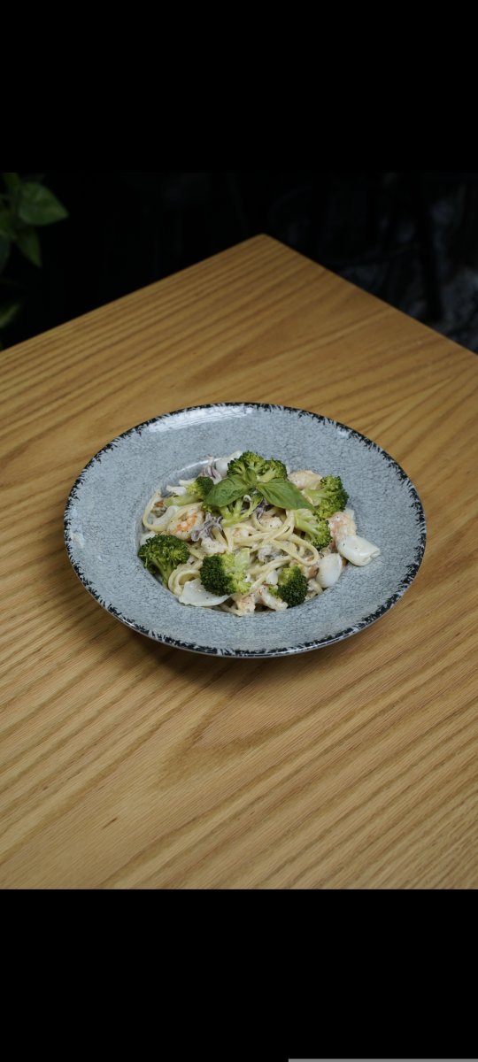 لينجويني فواكه البحر 