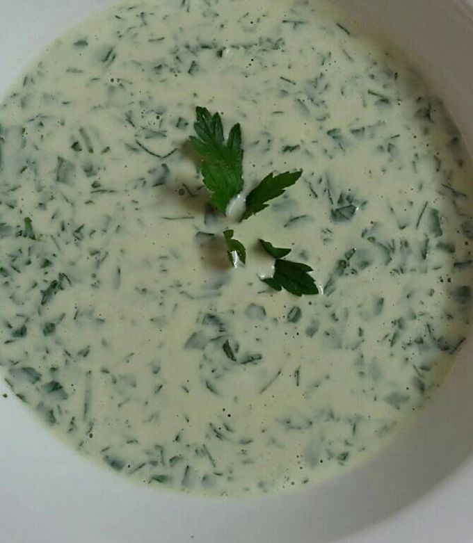 سلطه طحينه بالقدونس