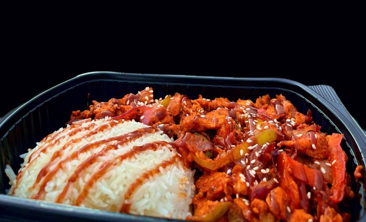 وجبة فاهيتا دجاج مع ارز