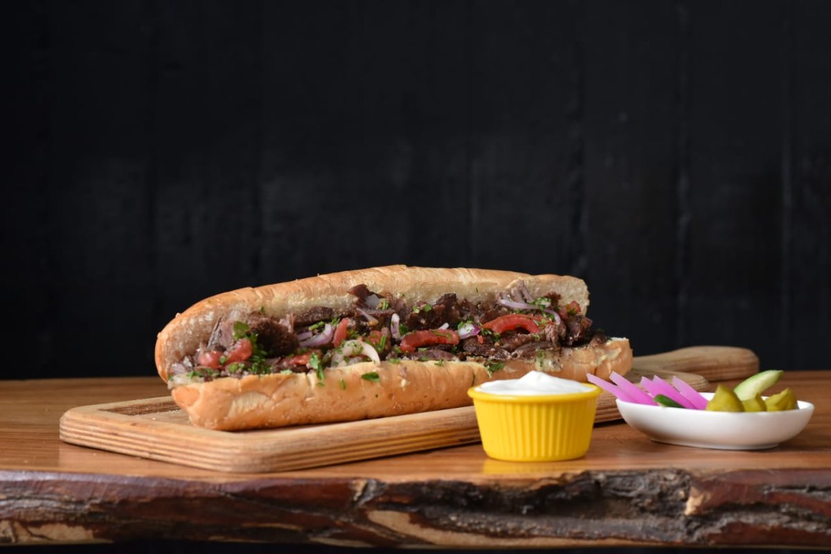 ساندويش شاورما مكس باجيت