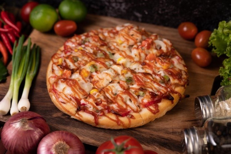 بيتزا دجاج باربيكيو