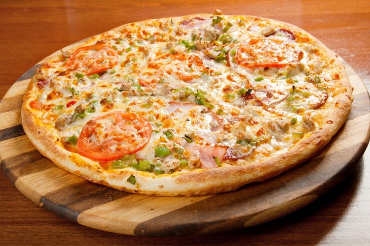 بيتزا الأجبان الأربعة