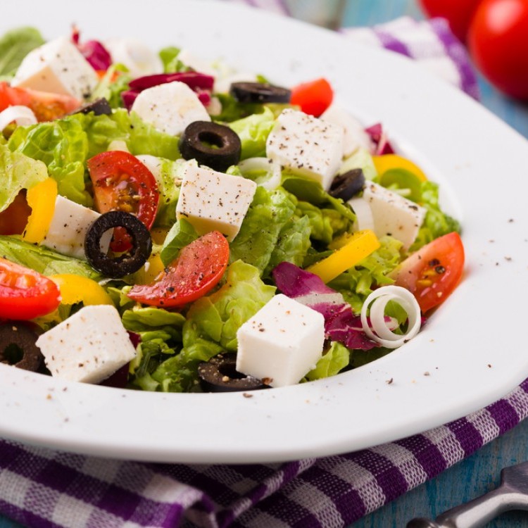 سلطة يونانية