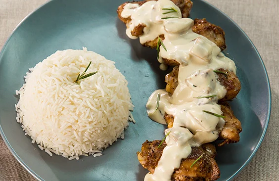 وجبة دجاج بالفطر 