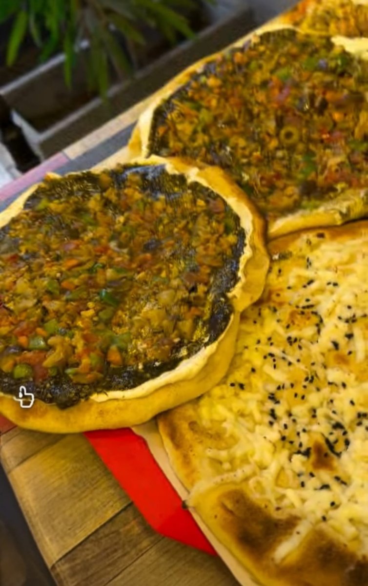 زعتر مع بندورة 